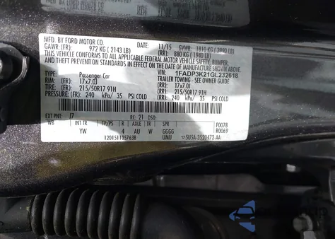 2016 Ford Focus Se z USA, uszkodzony, nr VIN 1FADP3K21GL232618